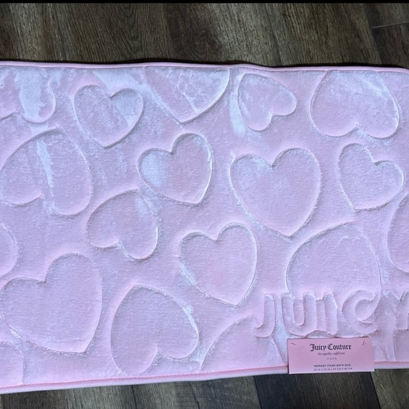 Juicy Couture Bath Rug - Picture 1 of 3